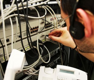 مراقبة الهاتف هل تزداد في الولايات المتحدة و إيطاليا؟